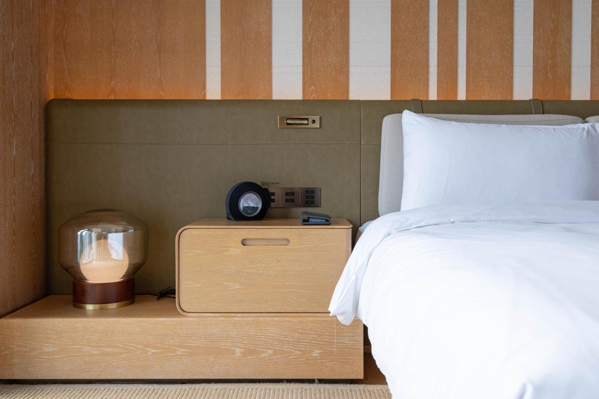Joyze Hotel Xiamen, Curio Collection By Hilton Zewnętrze zdjęcie